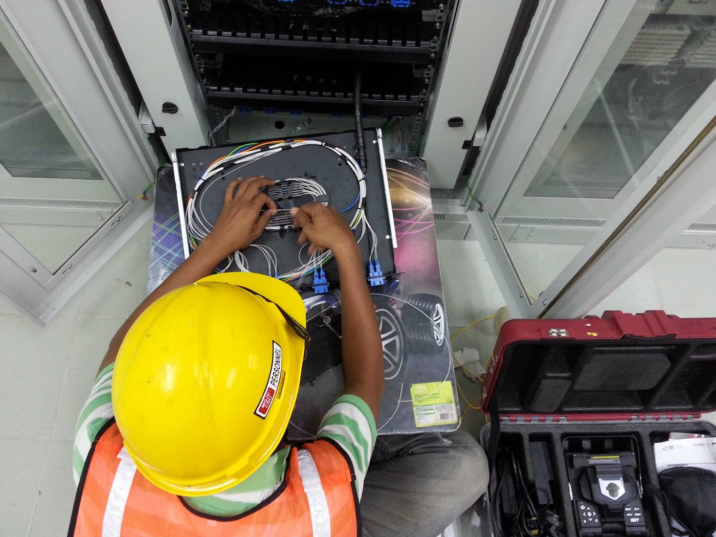 Fibre-optic termination work